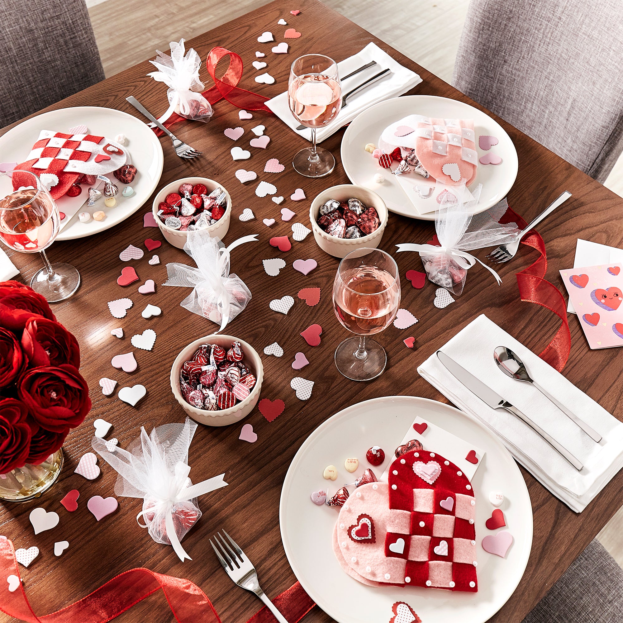 DIY Valentine's Day Table – iNSPIRE Q Home