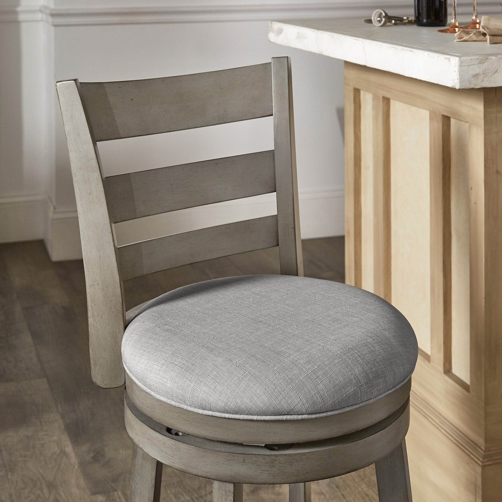 Inspire q counter discount stools