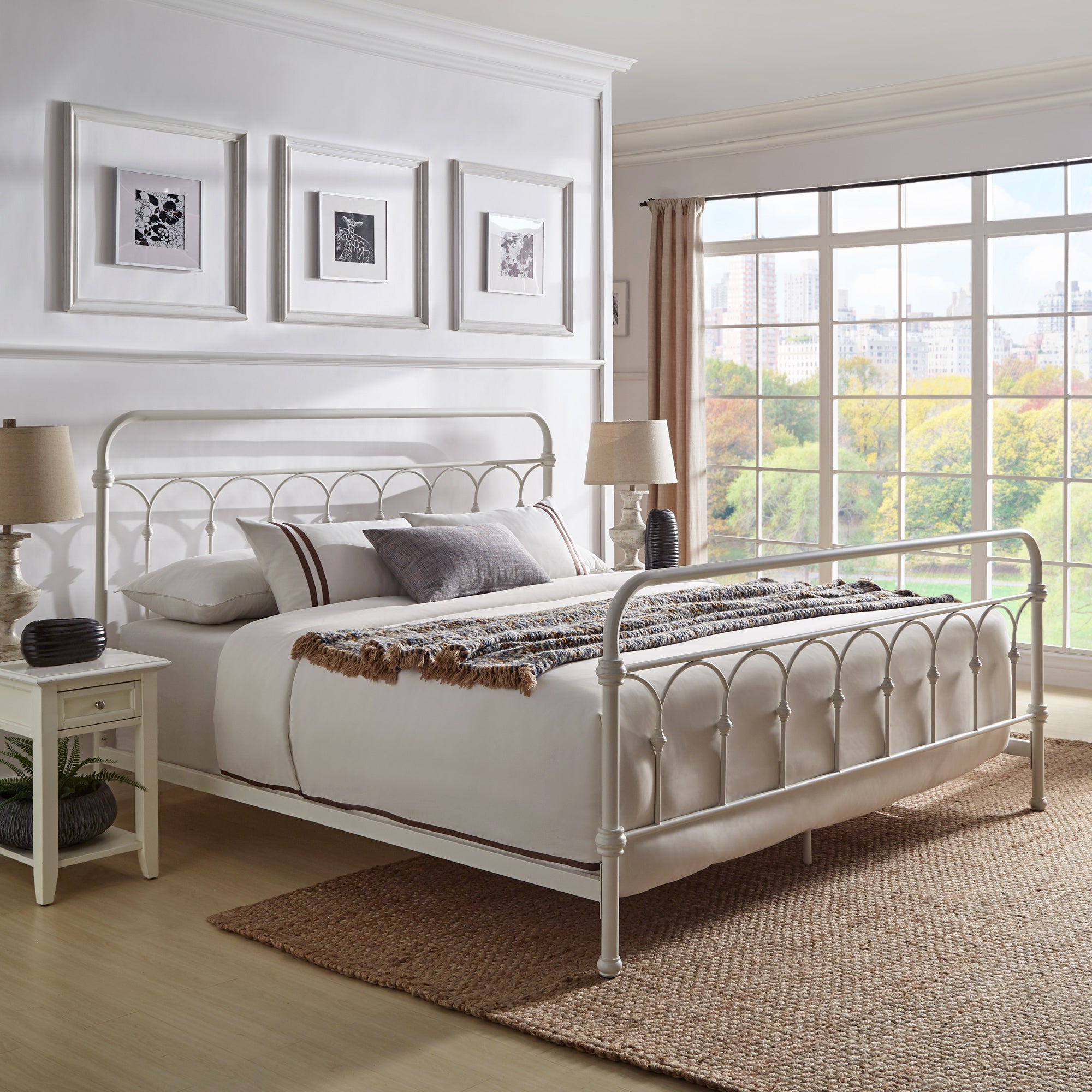 White iron deals queen bed